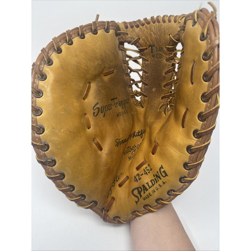 Vintage Spalding Right Hand Super Trapper 42-452 Fred Whitfeild Autograph Model